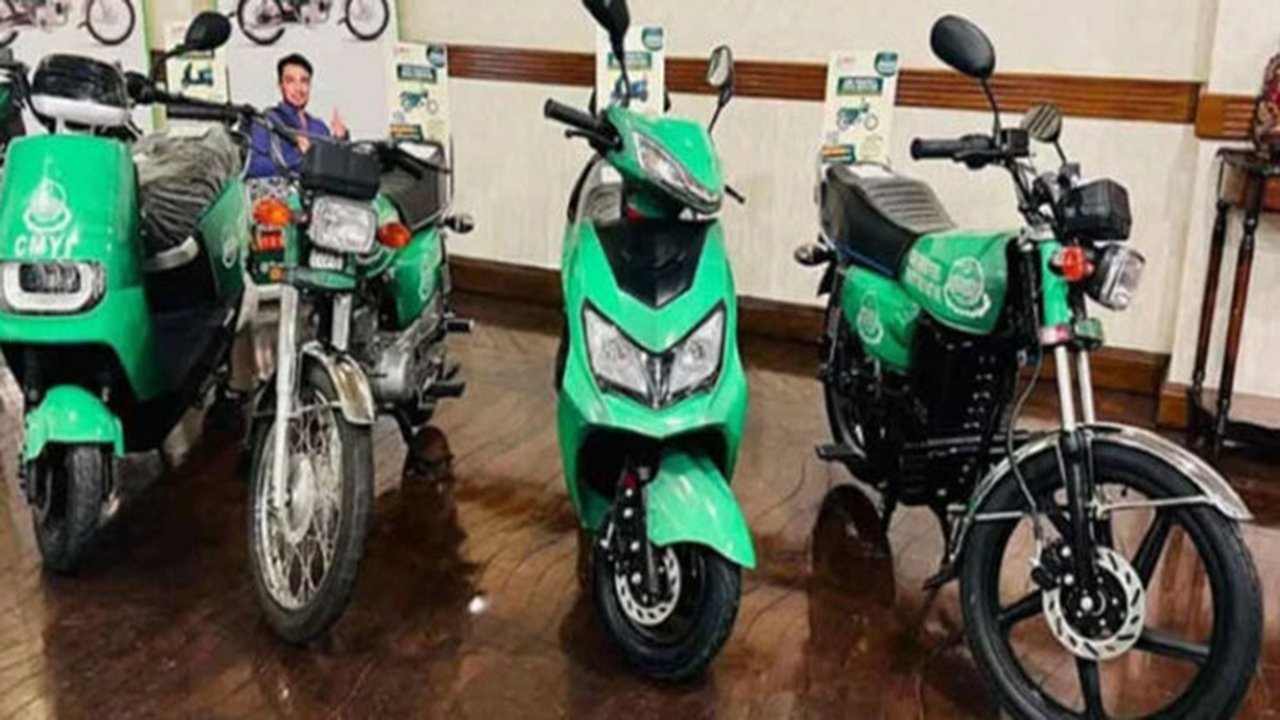 Punjab-Announces-100000-E-Bikes-For-Students
