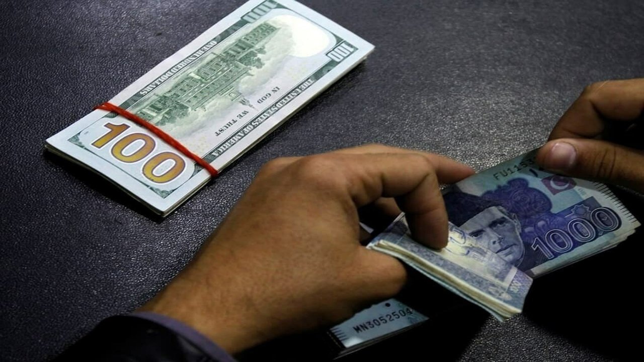 Rupee-Rises-Against-US-Dollar-56-Day-Streak