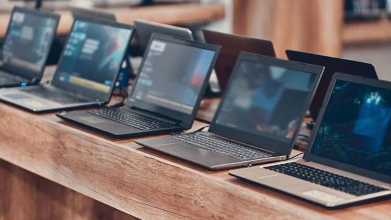 Free-Laptops-For-Private-School-Students