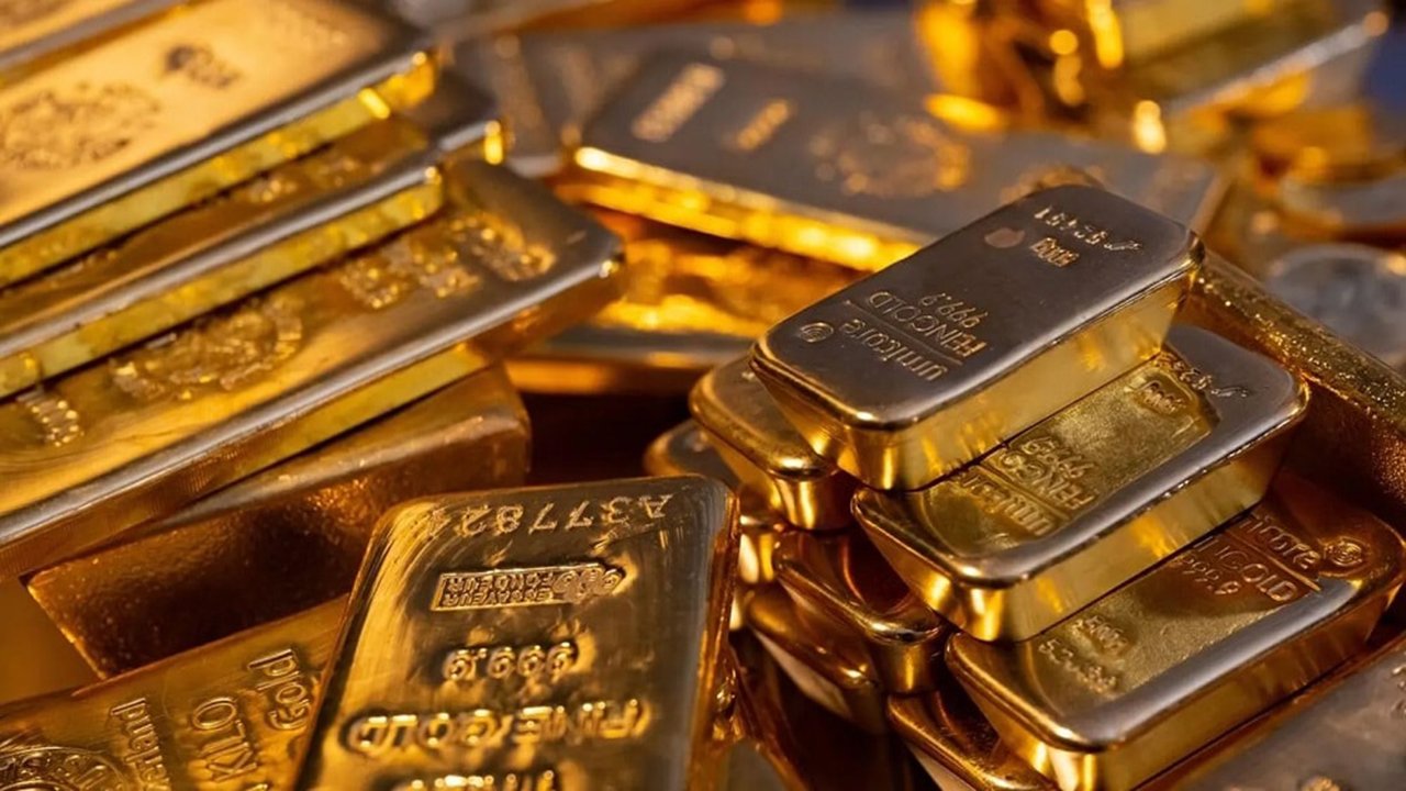 Gold-Price-In-Pakistan-Drops-To-Rs-5-Lakh-Per-Tola