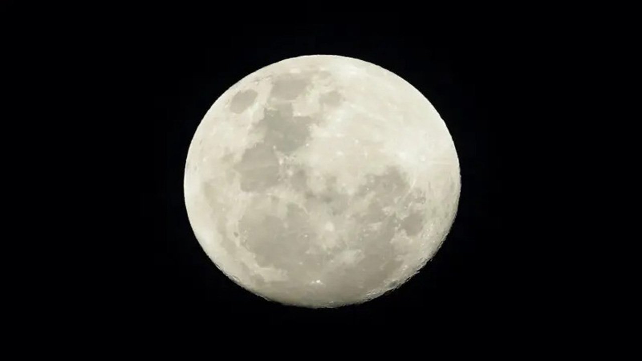 Pakistan-First-Supermoon-of-2026