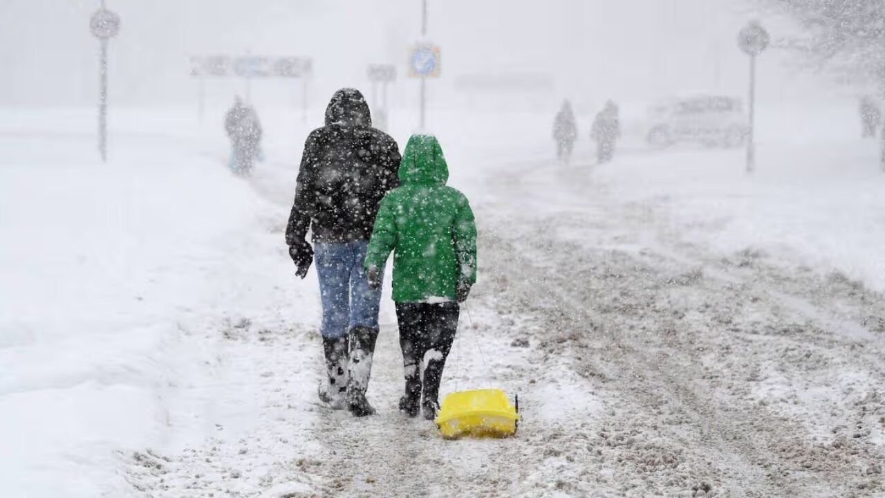 Severe-Cold-And-Snowfall-Alert-in-Pakistan